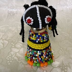Colorful Beaded African Ndebele Doll (GH)